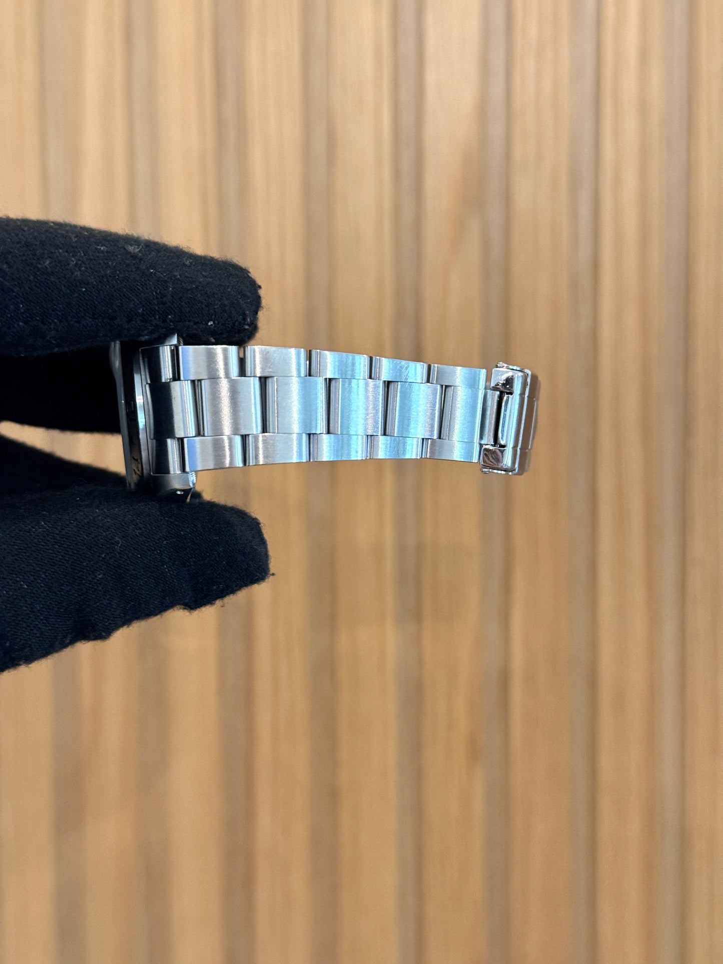 Rolex Explorer II “Polar” 16570 Box + Papers