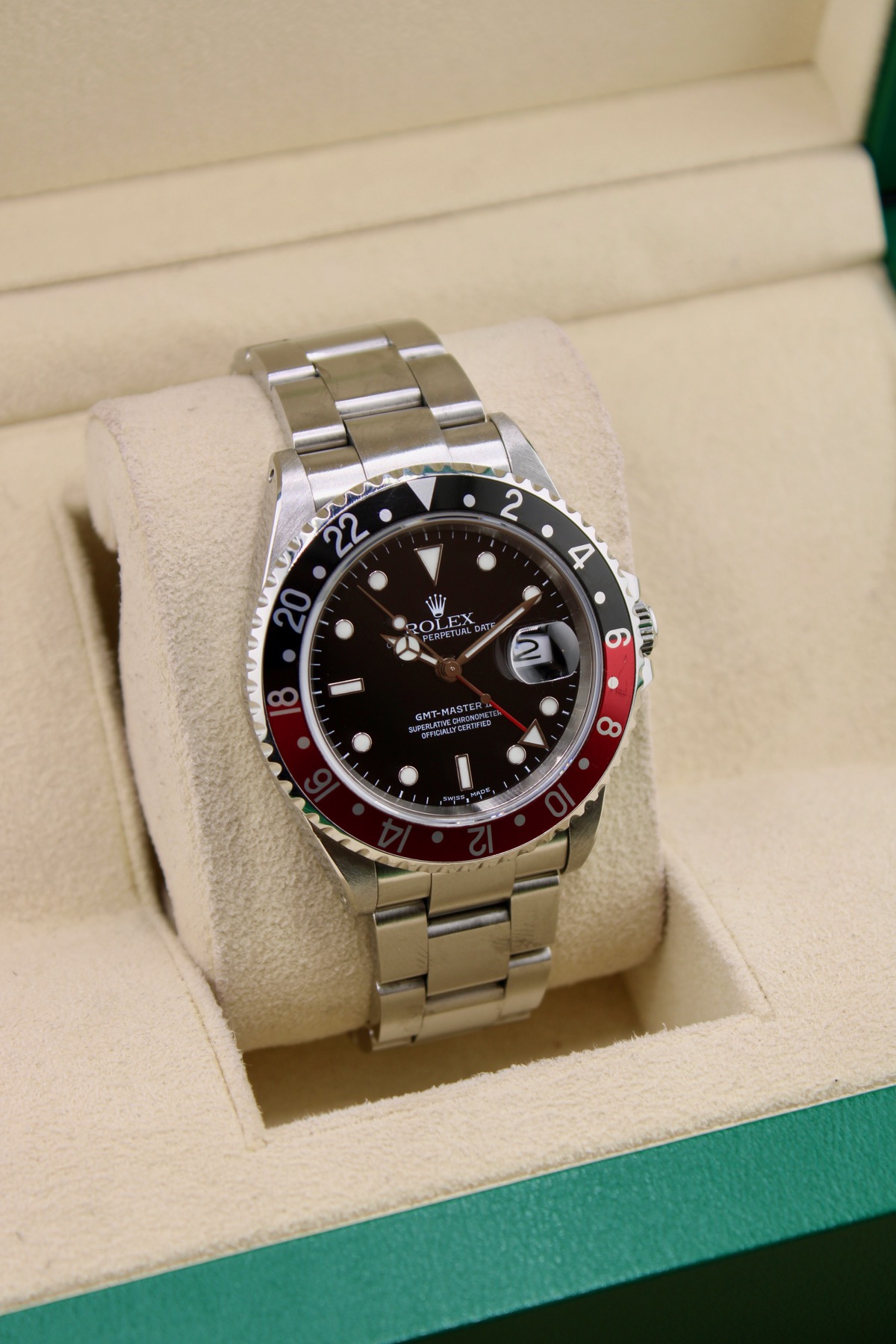 Rolex GMT-Master II Coke 16710 front dial photo