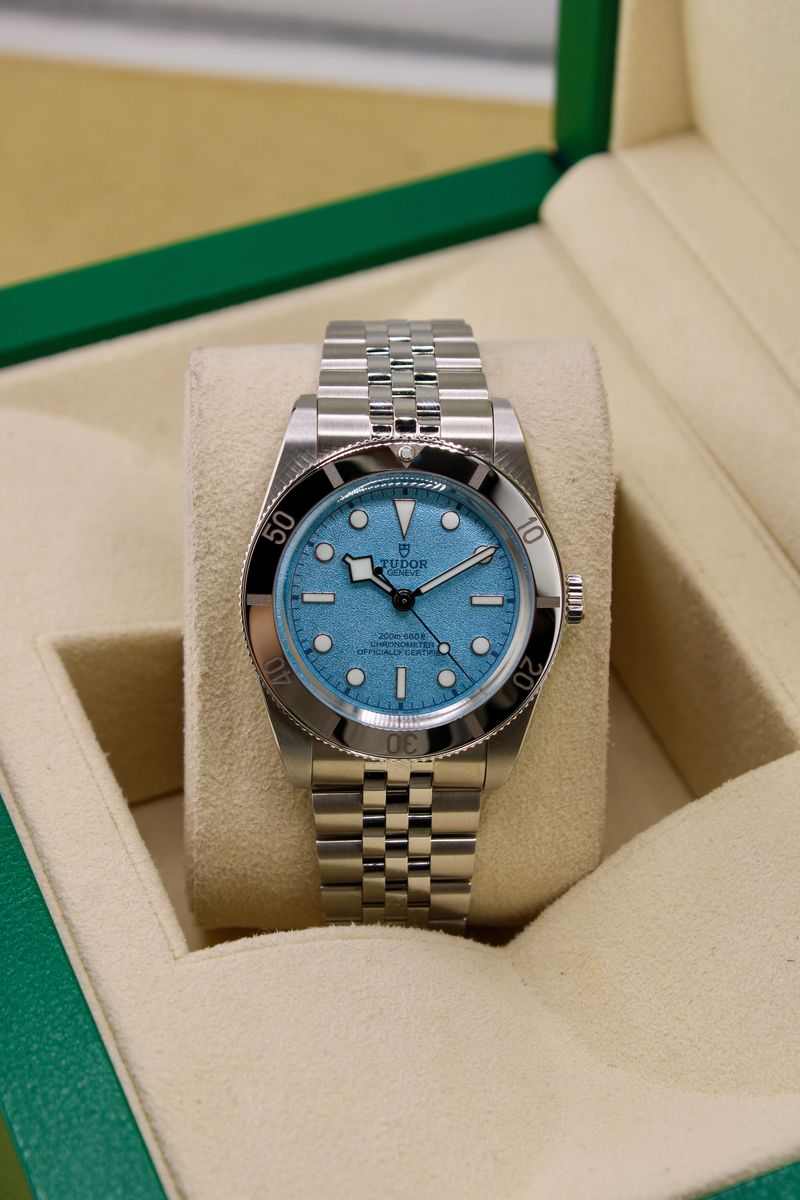Tudor Black Bay 54 “Blue Lagoon” 79000, dial straight on