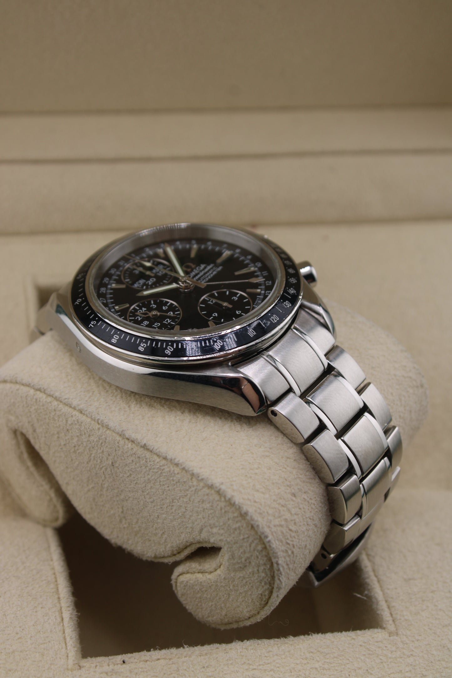 Omega Speedmaster Triple Calendar 3220.50