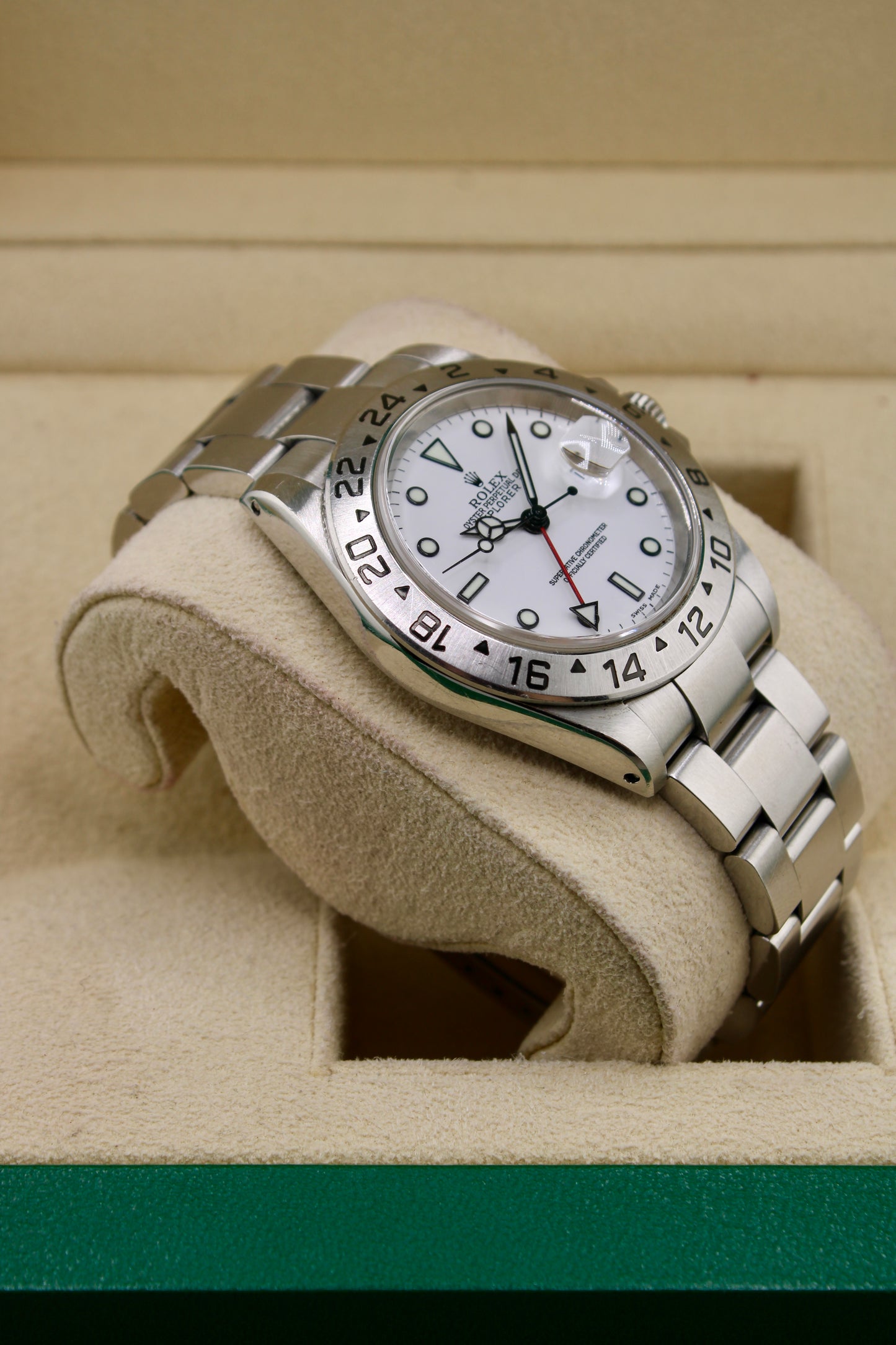 Rolex Explorer II “Polar” 16570 Box + Papers