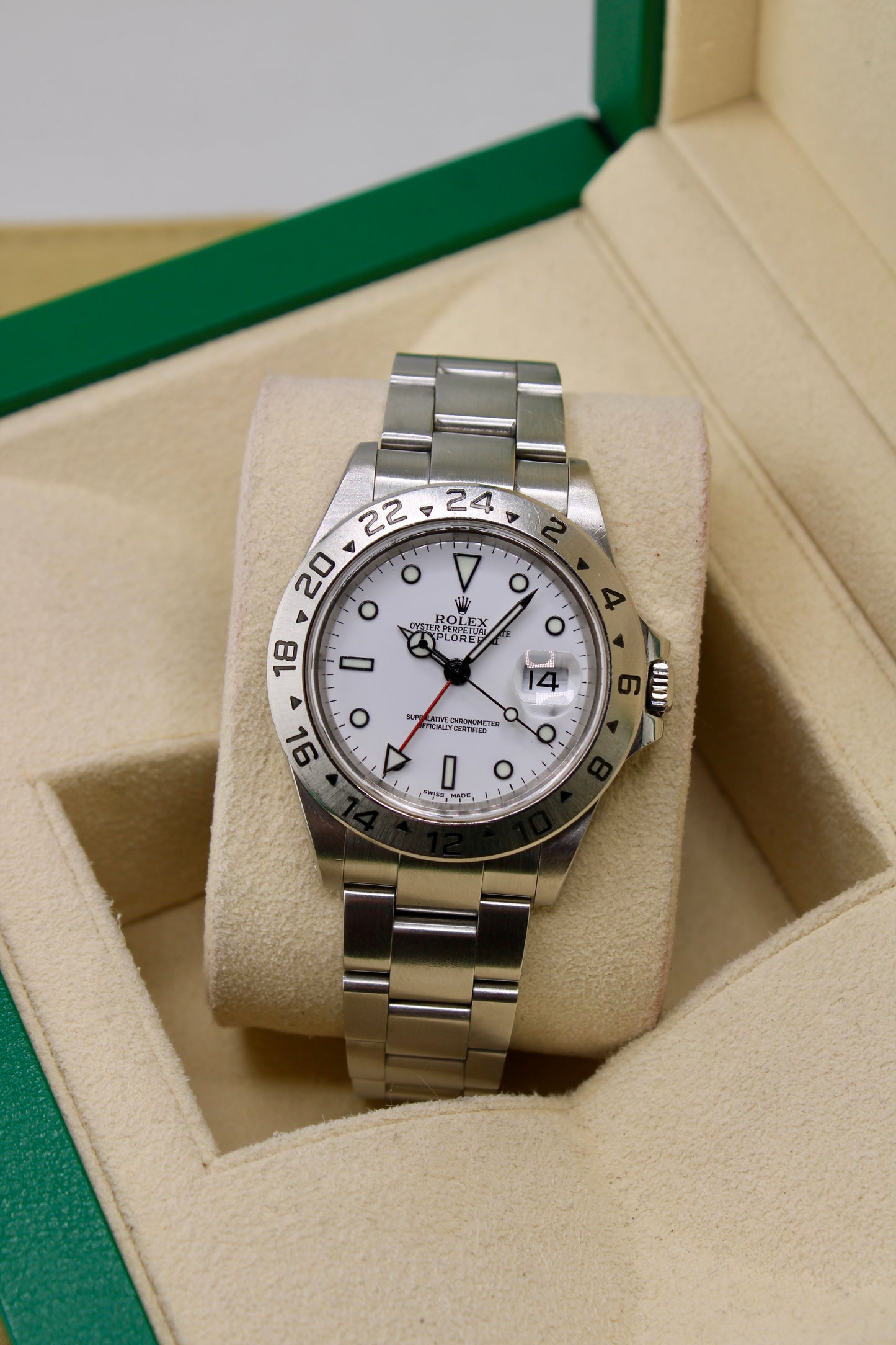 Rolex Explorer II “Polar” 16570 Box + Papers
