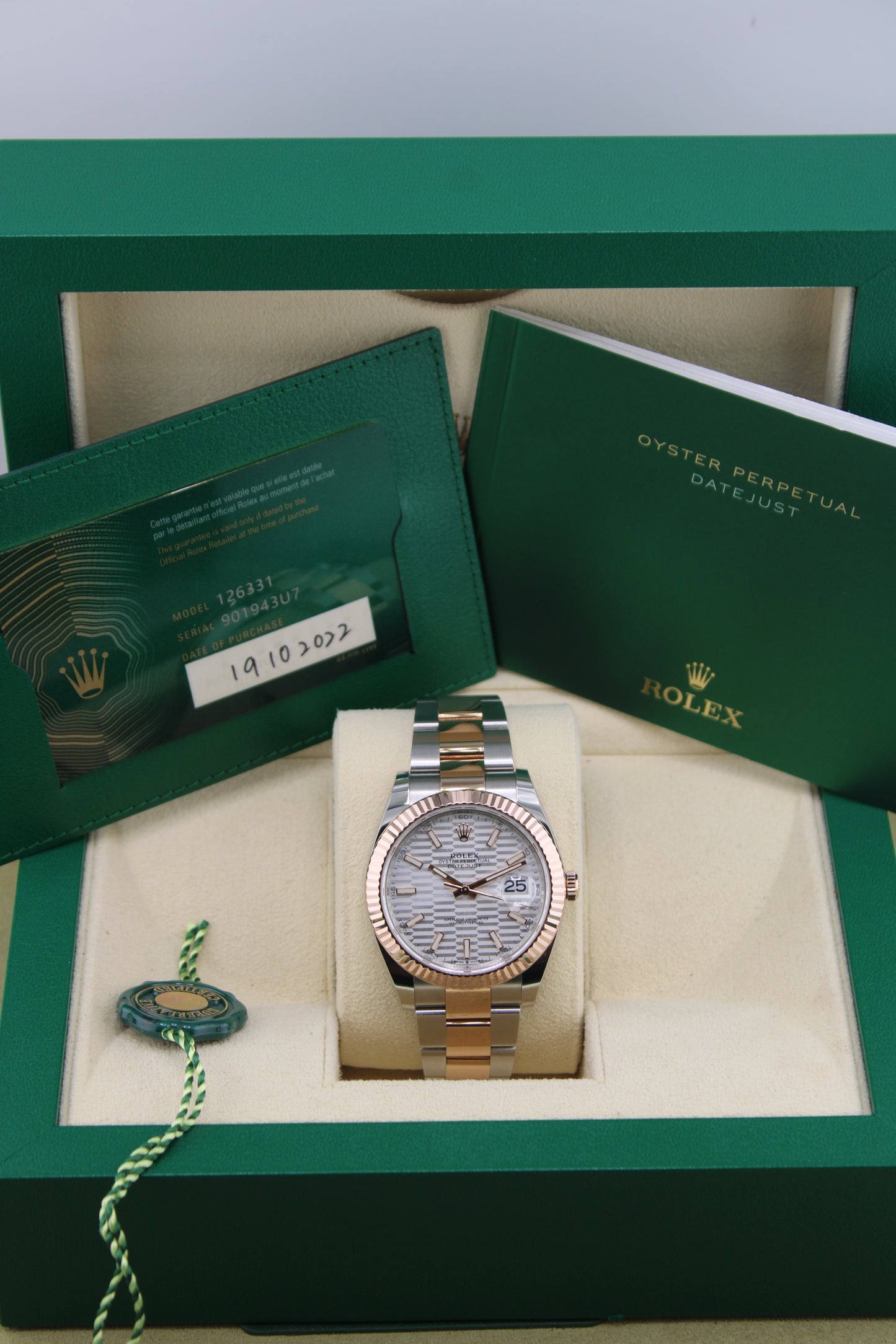 Rolex Datejust 41 126331 "Silver Motif"